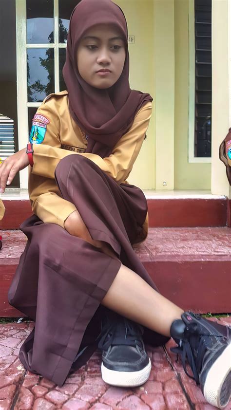 ngewe abg jilbab|Free Indonesia Jilbab Porn